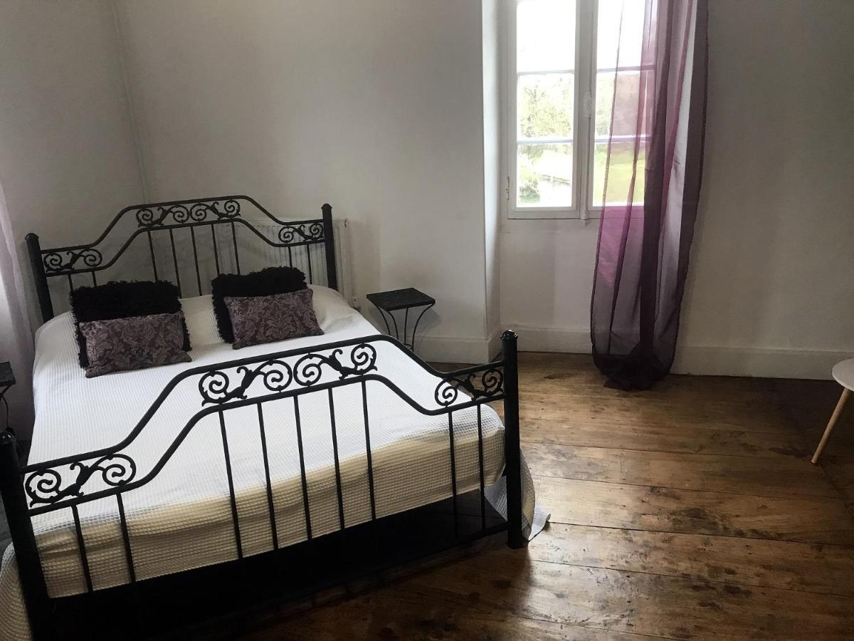 Au Plech Bed & Breakfast Mont-d'Astarac Екстериор снимка