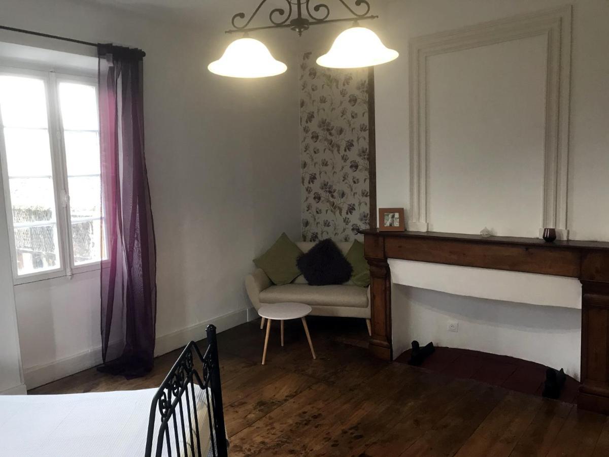 Au Plech Bed & Breakfast Mont-d'Astarac Екстериор снимка